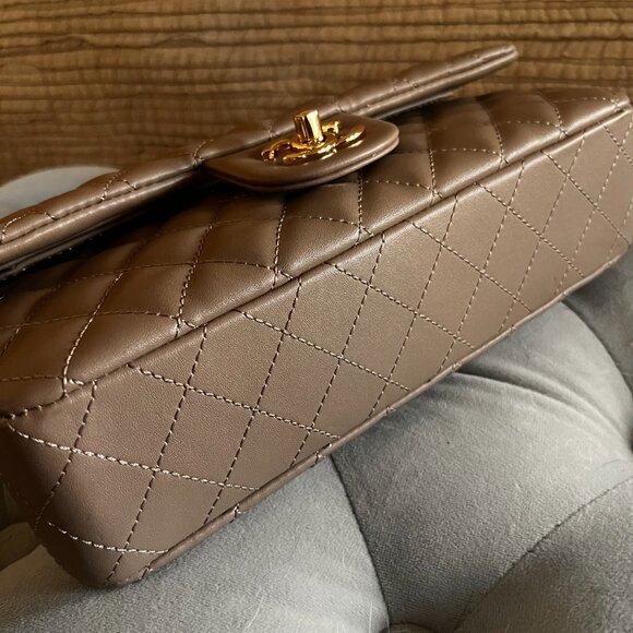 Chanel Quilted Classic Leather Flap Bag - Picture 10 of 16